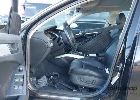 2010 Audi A4 2.0T Premium z USA, uszkodzony, nr VIN WAUFFAFLXAN058926